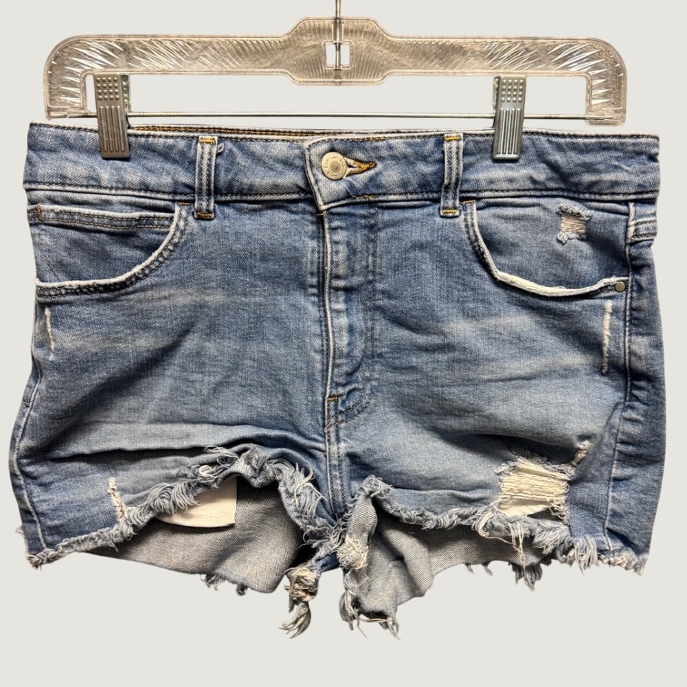 2234 | Wrangler High Rise Vintage Distressed Denim Shorts Light Wash Women 30